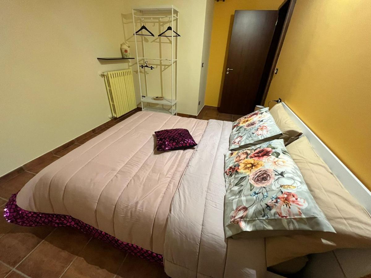 Case Vacanza E Camere In Villa Isabella Con Parcheggio Custodito E Wifi جويا ديل كولي المظهر الخارجي الصورة