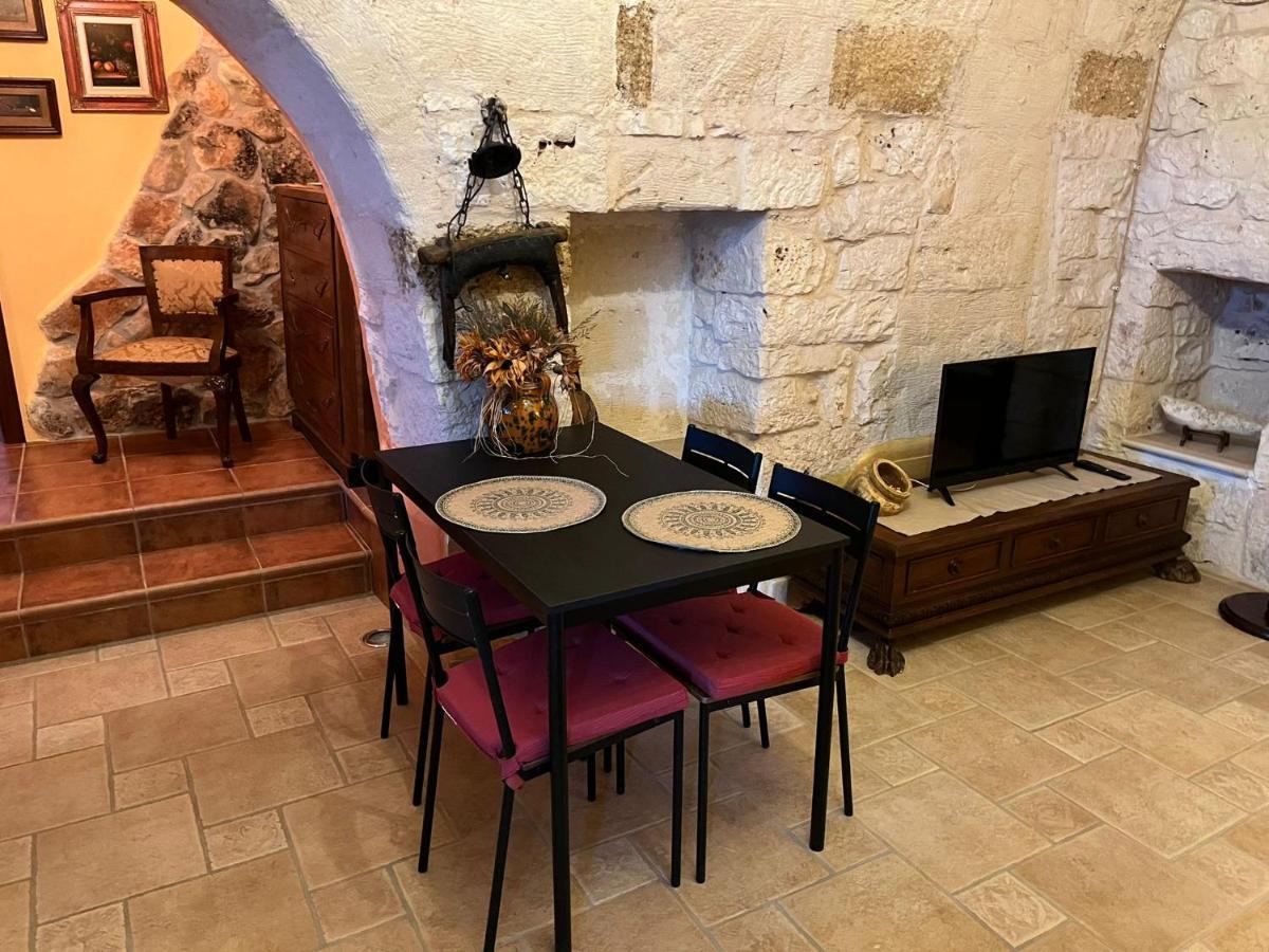 Case Vacanza E Camere In Villa Isabella Con Parcheggio Custodito E Wifi جويا ديل كولي المظهر الخارجي الصورة