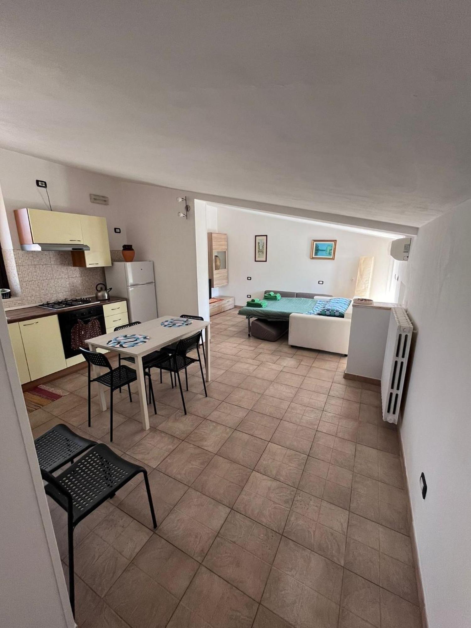 Case Vacanza E Camere In Villa Isabella Con Parcheggio Custodito E Wifi جويا ديل كولي المظهر الخارجي الصورة